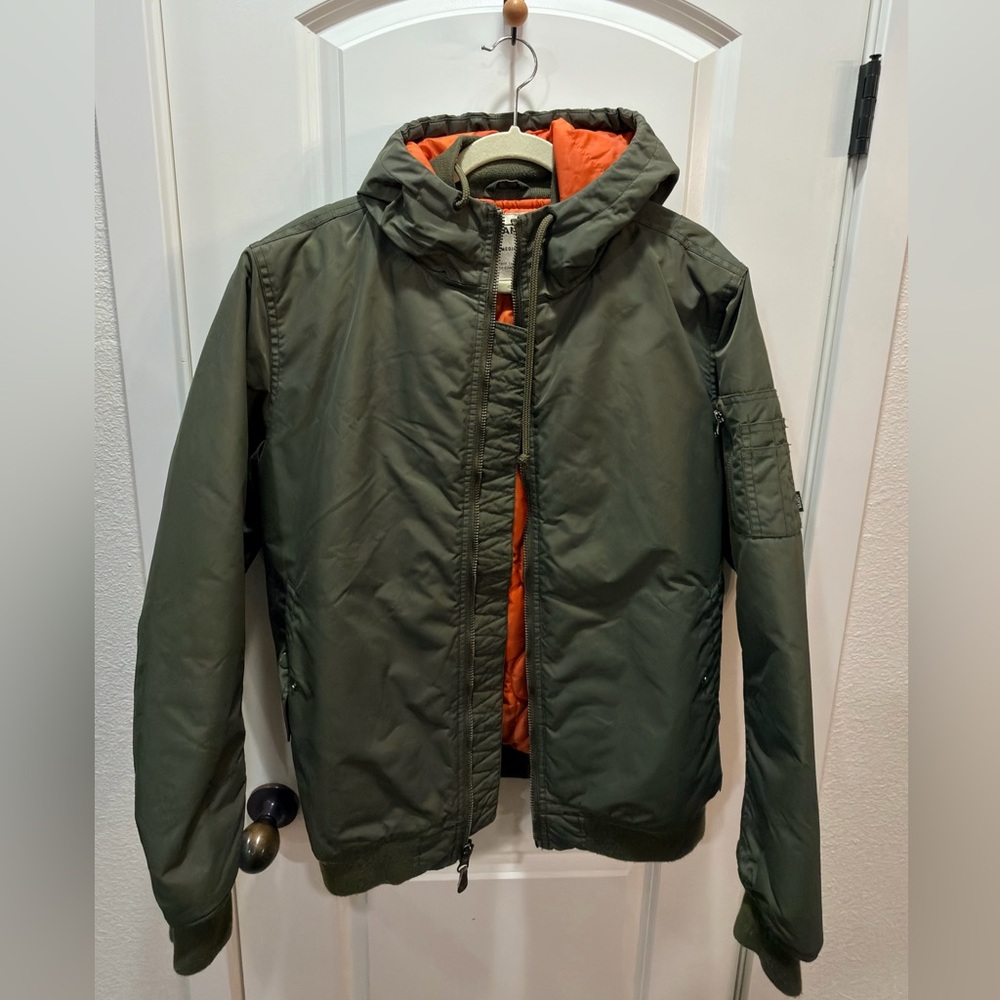 Vans - Men’s quilted parka jacket with hoodie - size M Used